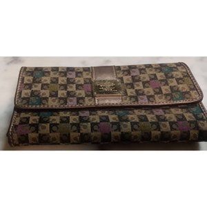 Womens Wallet Liz Claiborne Tan About 7.5  x 4